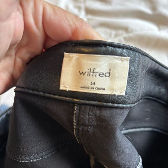 Wilfred Aritzia High Rise Black Faux Leather Straight Leg pants Size 14 - Picture 5 of 5